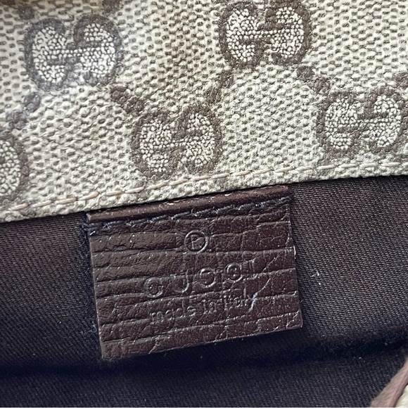 ‼️ SOLD ‼️Gucci crossbody bag - Picture 9 of 16